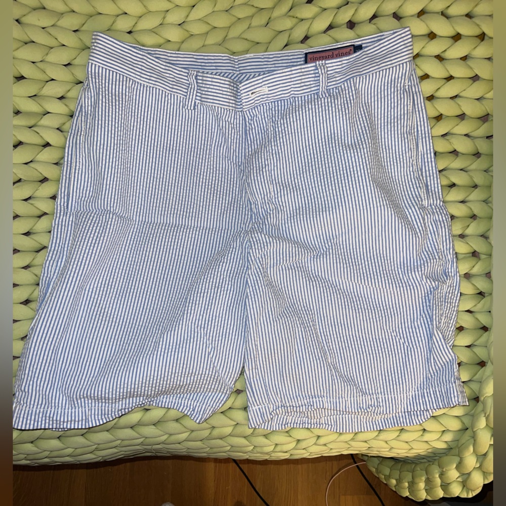 vineyard vines seersucker shorts, mens, size 33 EUC